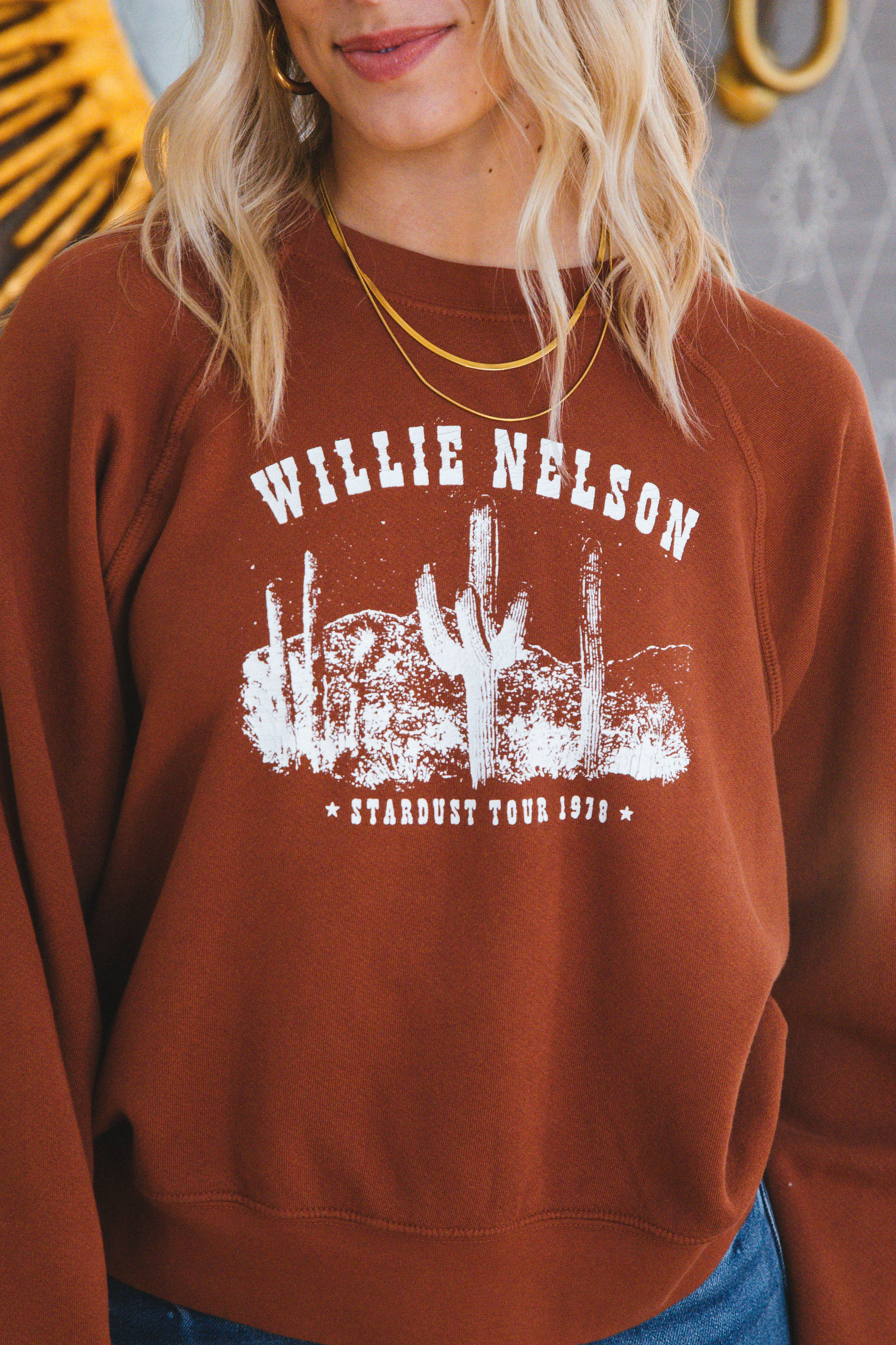 Willie Nelson Stardust Tour Crew Sweatshirt, Sable | Daydreamer