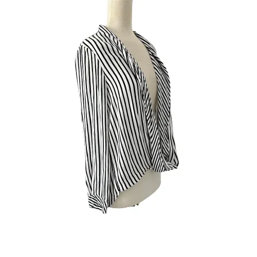 ZARA Black and White Front Open Top | Gently Used |